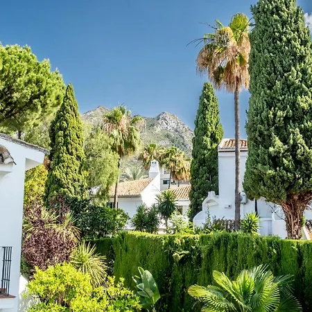 Golden Mile Designer Penthouse Apartman *