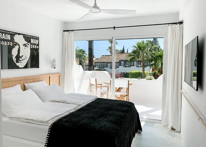 Golden Mile Designer Penthouse *